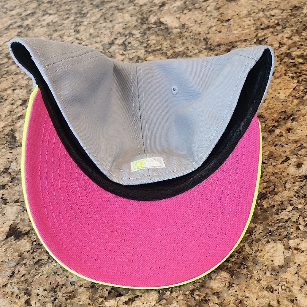 Giants Gray and Neon Yellow Hat - Picture 5 of 8